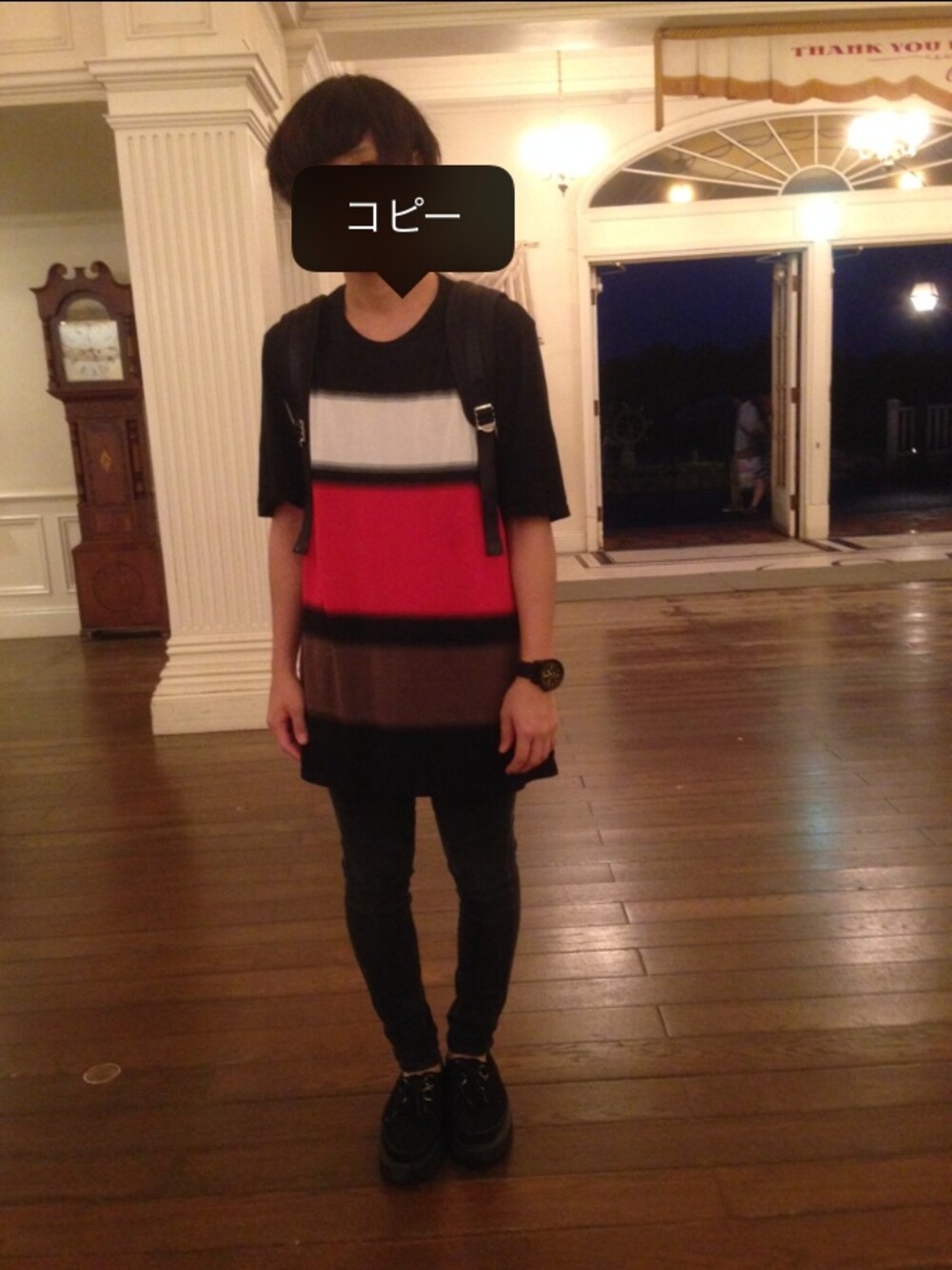 「UNIQLO、LAD MUSICIAN、GEORGE COX、NIXON、マスターピース」｜「LAD MUSICIANのLADMUSICIAN
ユニクロ
George Cox（Tシャツ/カットソー、ブラック系）」を使った、こじまともひこさん（メンズ・172cm）の夏コーディネートの1枚目の写真