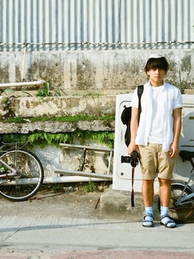 「TOPMAN（トップマン）のアイテム（レッグウェア）」を使った、Andrew Leeさん（メンズ・165cm）の春コーディネート