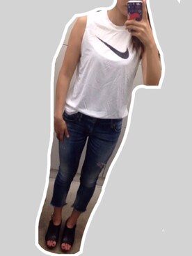 「NIKE（ナイキ）のアイテム（Tシャツ/カットソー、ホワイト系）」を使った、yaaaさん（レディース・171cm）の夏コーディネート
