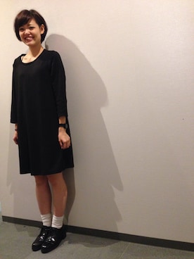 「SHEL’TTER（シェルター）のアイテム（ワンピース/ドレス）」を使った、SARAJU umedaさん（レディース・165cm）の秋コーディネート