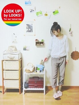 「abc une face（アーベーセーアンフェイス）のアイテム（サロペット/オーバーオール）」を使った、まいみさんの夏コーディネート