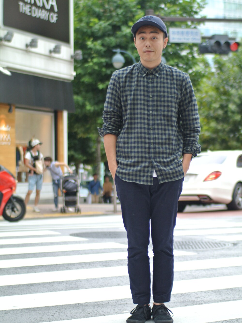 「woodwood、Time is on」｜「Time is onの【CHINO PANTS】（その他、その他）」を使った、Timeisonさん（メンズ・175cm）の秋コーディネートの1枚目の写真