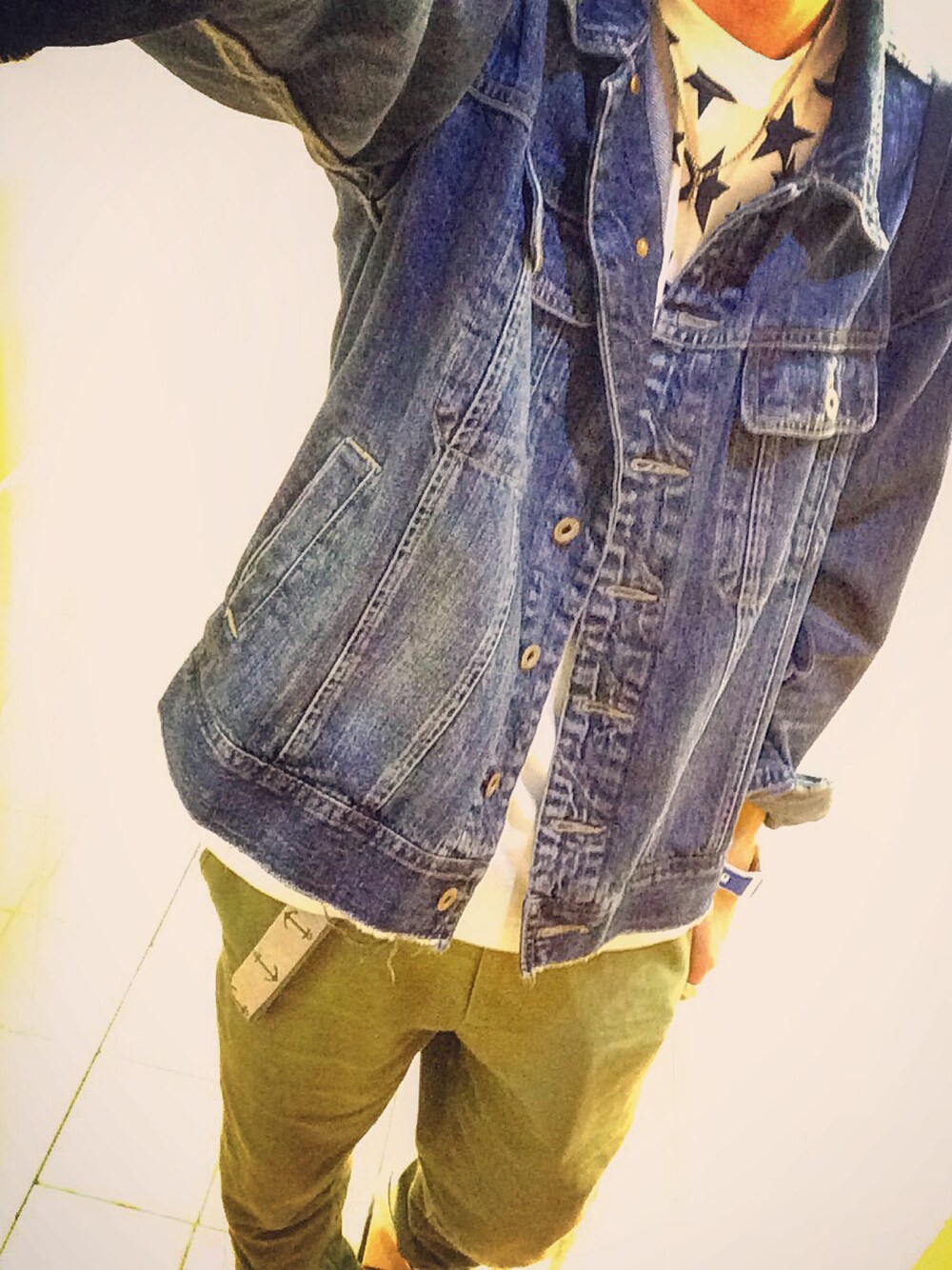 「niko and ...、麻、デニム、スター、Cody Sanderson、Chrome Hearts、THOMBROWNE、Tシャツ」｜「niko and...のアイテム（デニムジャケット、ブルー系）」を使った、ASUさん（メンズ・170cm）の夏コーディネートの1枚目の写真