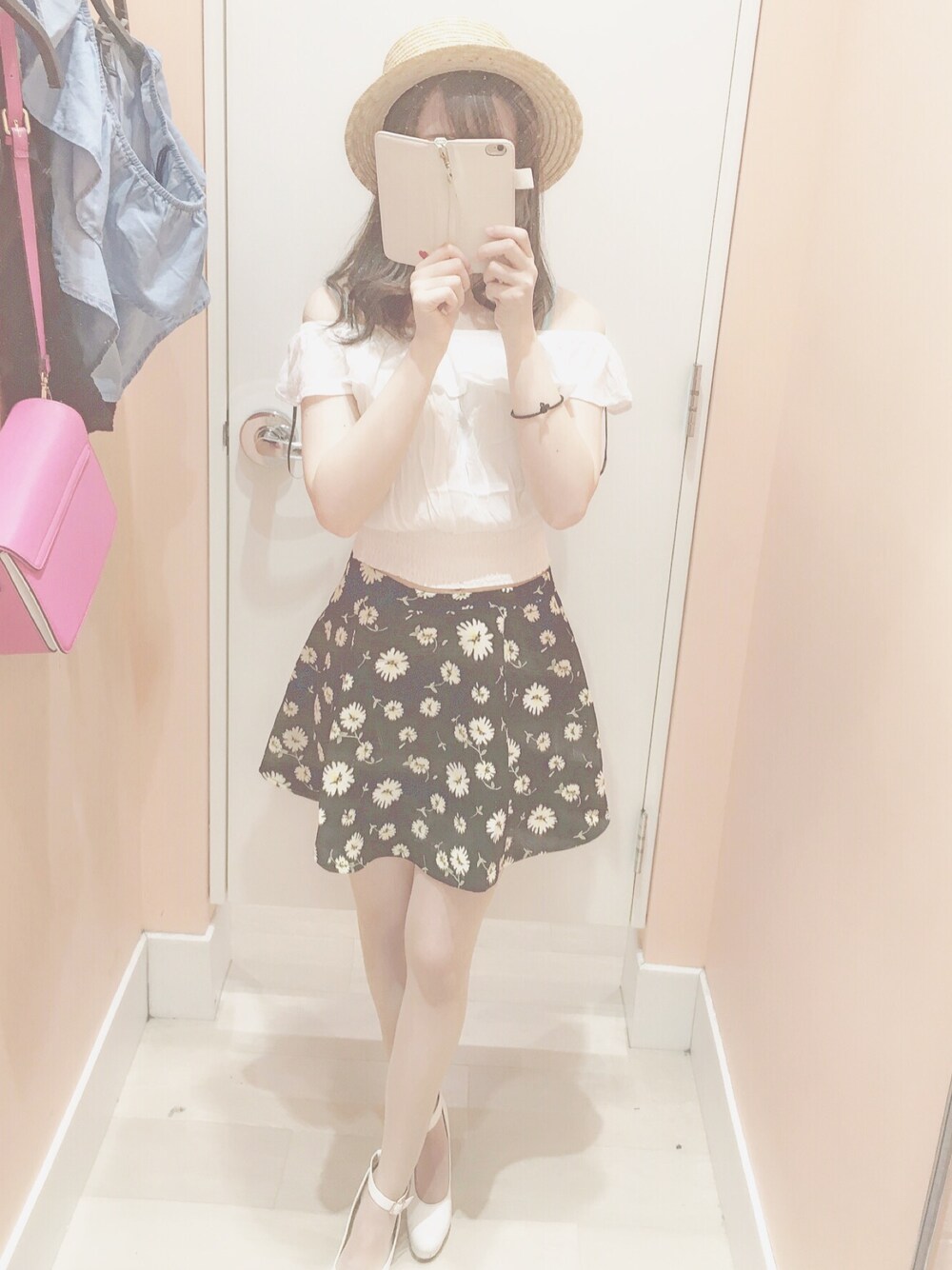 「フォーエバー21、夏、ガーリー」｜「FOREVER 21のアイテム（スカート、ブラック系）」を使った、moeさん（レディース・153cm）の春コーディネートの1枚目の写真