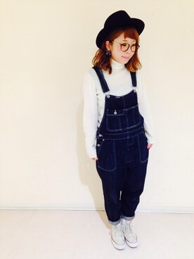 「白いスニーカー」｜「アイテム（サロペット/オーバーオール）」を使った、まりっぺさん（レディース・152cm）の春コーディネート