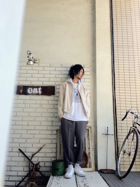 「動物モチーフ」｜「アイテム（ノーカラージャケット）」を使った、eat_cameさん（メンズ・180cm）の春コーディネート