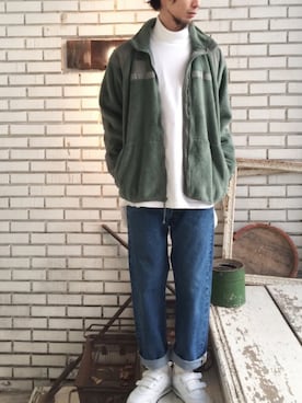 「Levis」｜「アイテム（ミリタリージャケット）」を使った、eat_cameさん（メンズ・180cm）の春コーディネート