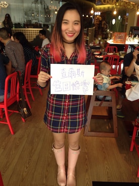 「TOMMY HILFIGER」｜「アイテム（シャツワンピース）」を使った、EddieChenさん（レディース・163cm）の秋コーディネート