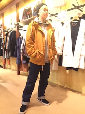 「アイテム（マウンテンパーカー）」を使った、HVC岡崎店さん（レディース・168cm・20代）の秋コーディネート