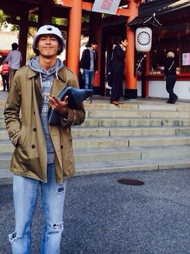 「TAKEO KIKUCHI（タケオキクチ）のアイテム（トレンチコート）」を使った、Hiroaki Shiotaniさん（メンズ・183cm）の秋コーディネート