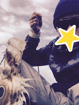 「アイテム（マウンテンパーカー、ブルー系）」を使った、友輝さん（メンズ・173cm）の秋コーディネート