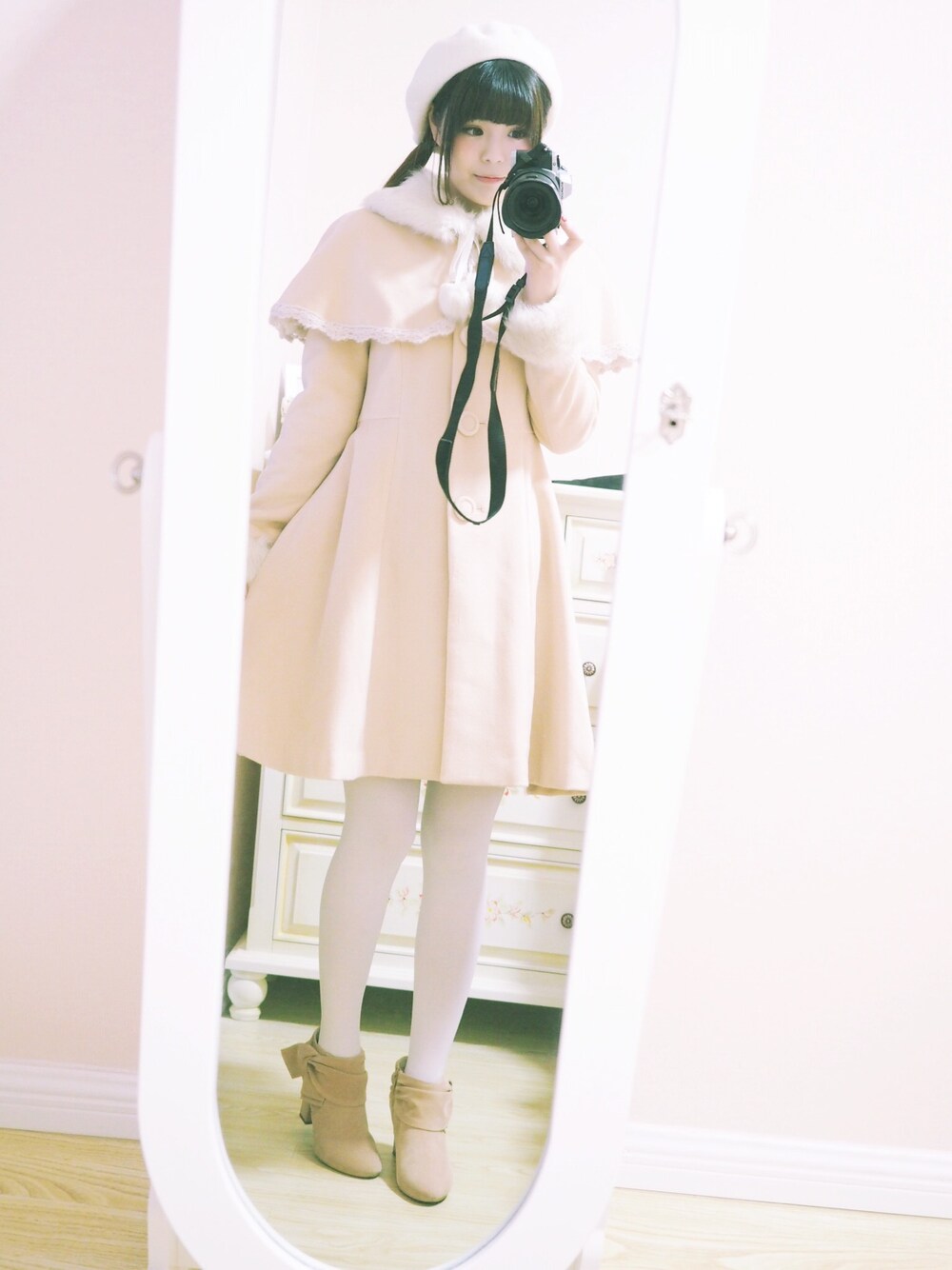 「Secret Honeyのケープ付コート（その他アウター、ピンク系）」を使った、_小白菜さん（レディース・165cm）の冬コーディネートの1枚目の写真