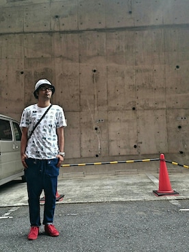 「TOMMY（トミー）のアイテム（バッグ）」を使った、ざキさん-2016さん（メンズ・178cm）の夏コーディネート