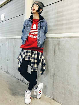 「adidasパーカー」｜「アイテム（ジャケット/アウター）」を使った、yukaさん（レディース・160cm）の春コーディネート
