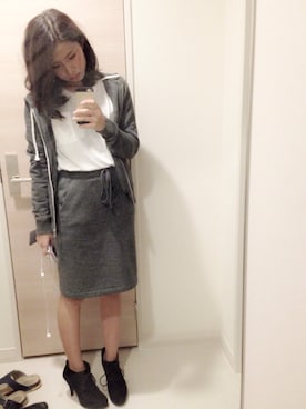「H&M DIVIDED（エイチアンドエム　ディヴァイデッド）のアイテム（その他アウター）」を使った、mikiさん（レディース・156cm）の秋コーディネート