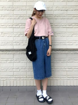「白キャップ」｜「アイテム（アナログ腕時計）」を使った、suzyさん（レディース・161cm）の夏コーディネート
