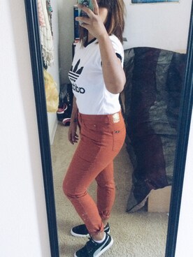 Stephanie Chavezさんのコーディネート