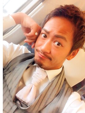 「アイテム（スーツベスト、グレー系）」を使った、ShintaroKitaokaさん（メンズ・170cm）の冬コーディネート