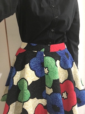 「no brand（ノーブランド）のアイテム（シャツ/ブラウス、ブラック系）」を使った、ミックスジュースさん（レディース）の冬コーディネート