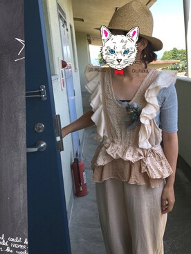 「FURFUR（ファーファー）のアイテム（その他パンツ、ベージュ系）」を使った、ミックスジュースさん（レディース）の夏コーディネート