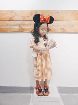 「Mini Rodini（ミニロディーニ）のアイテム（スカート）」を使った、Chloeeeeeeng410さん（キッズ・90cm）の夏コーディネート