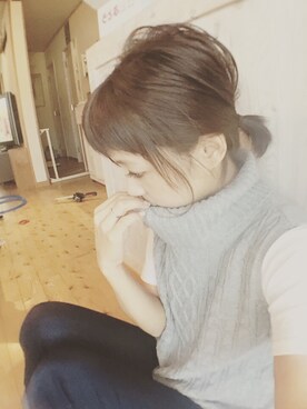 「ニットベスト」｜「アイテム（おもちゃ）」を使った、emiko☆さん（レディース・155cm）の秋コーディネート