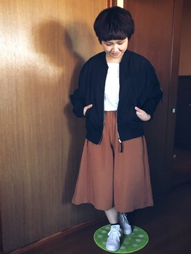 「ウエストイン」｜「アイテム（MA-1）」を使った、yukoさん（レディース・156cm）の秋コーディネート