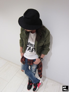 「アイテム（ミリタリージャケット）」を使った、はぎーぱみゅぱみゅさん（メンズ・170cm）の秋コーディネート