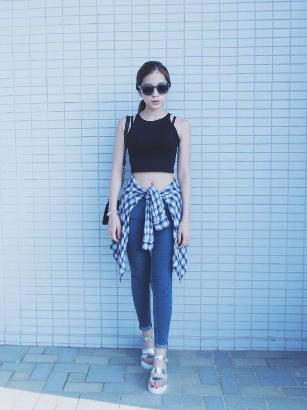 「hkgirl、summer、LOVE、blue、wearpopup、street、STYLE」｜「American Apparelのアイテム（Tシャツ/カットソー、ブラック系）」を使った、LSTTさん（レディース・31cm）の秋コーディネートの1枚目の写真