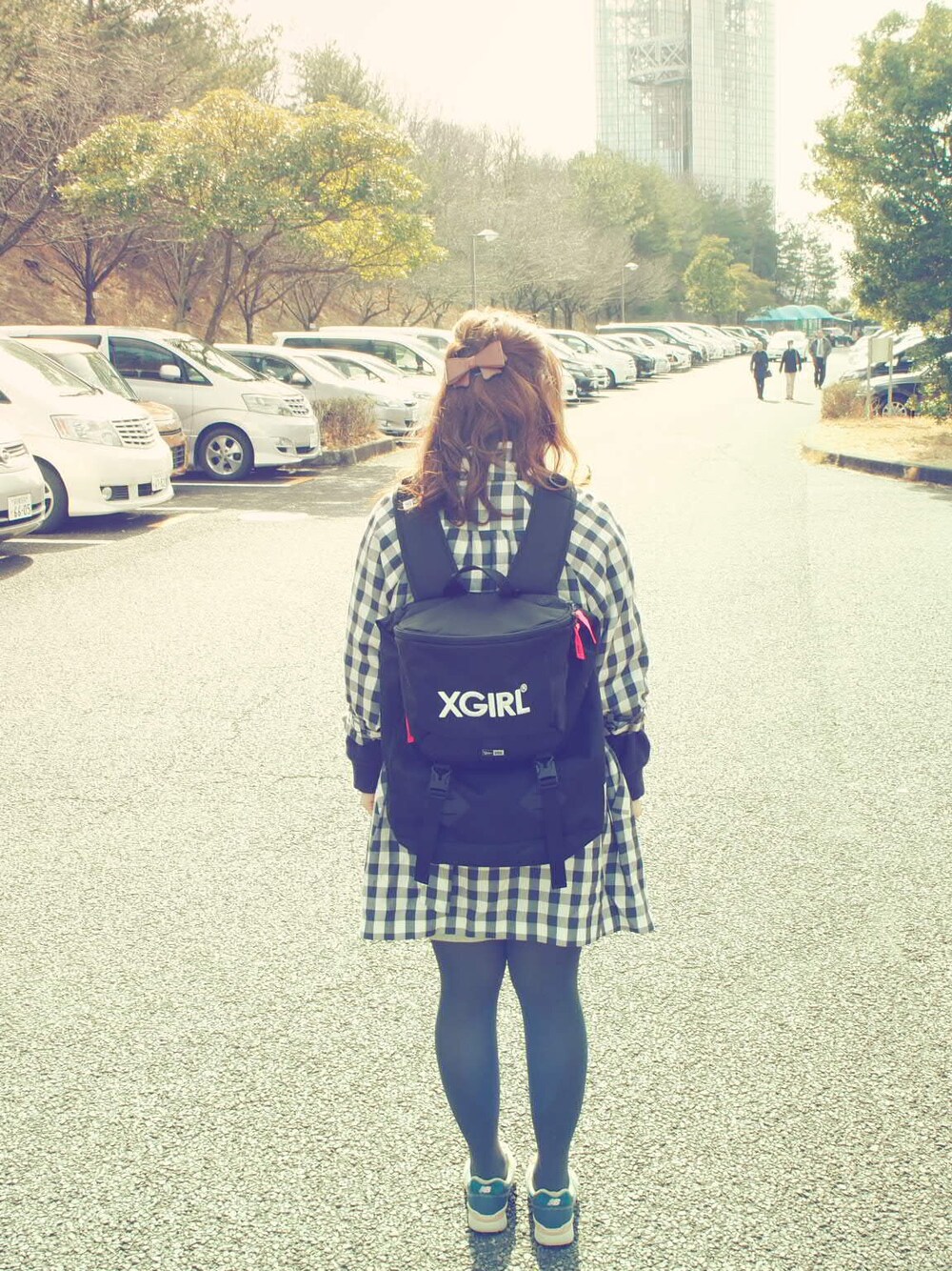 「エックスガール、くろリュック、チェック、スナイデル、動物園コーデ」｜「X-girlのX-girl×NEW ERA RUCKSACK（バックパック/リュック、ブラック系）」を使った、みぽにょさん（レディース・159cm）の春コーディネートの1枚目の写真