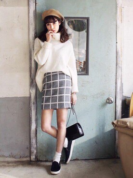 「brand ?（ブランド ?）のアイテム（ニット/セーター、ホワイト系）」を使った、623さん（レディース・155cm）の冬コーディネート