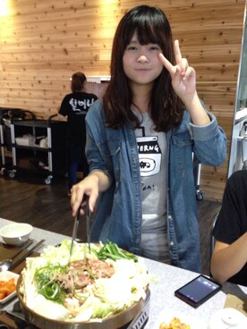 「PAZZO」｜「アイテム（デニムジャケット）」を使った、巫沁倫さん（レディース・157cm）の夏コーディネート