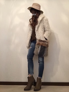 「Ungrid（アングリッド）のフレイドヘムストスリ（デニムパンツ）」を使った、cheryさん（レディース・156cm）の冬コーディネート