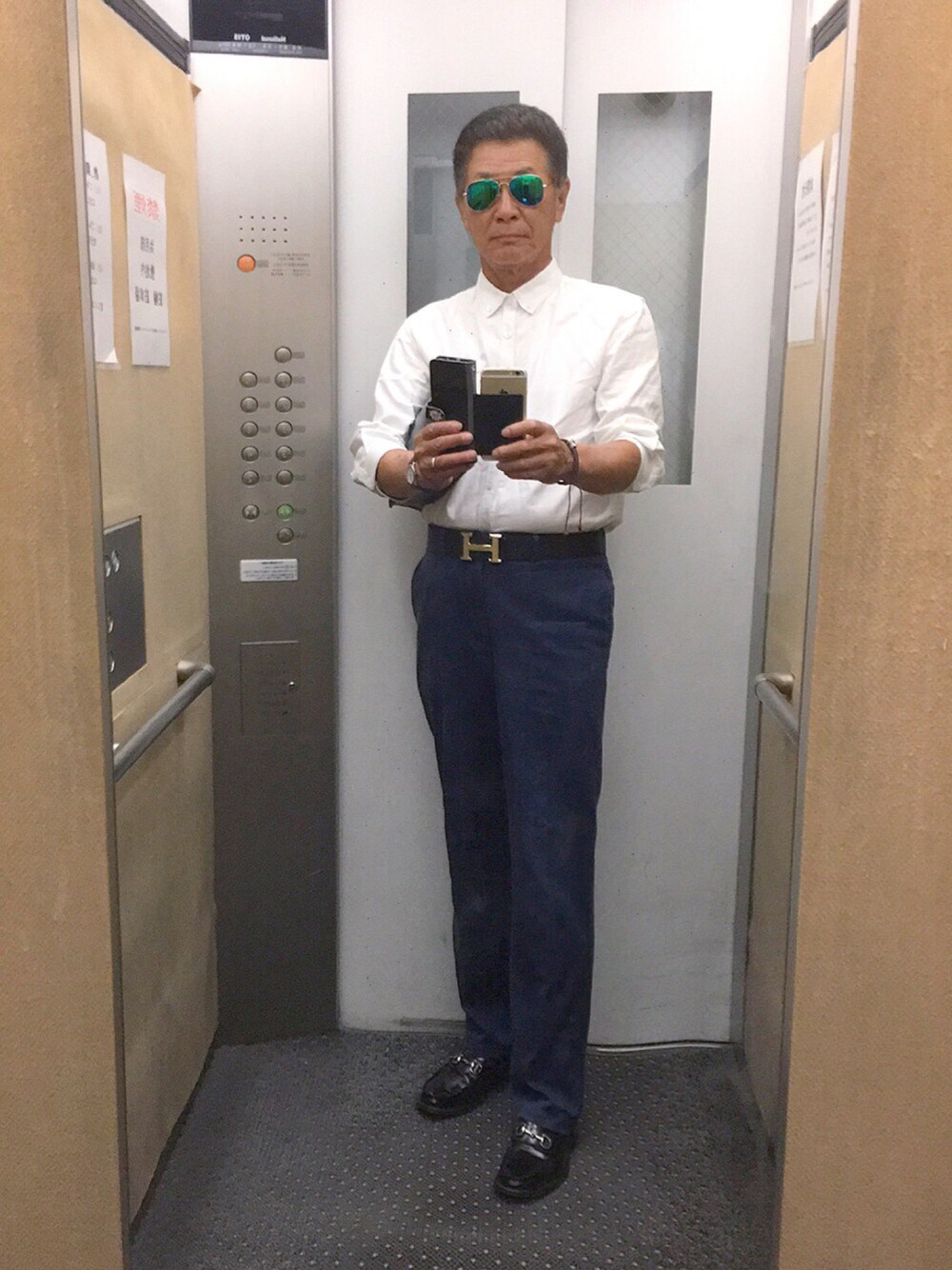 「オックスフォードシャツ、テンセルパンツ、ガラスレザー」｜「E&YＦactoryのアイテム（ブレスレット、ブラウン系）」を使った、K-Kenji⚾️さん（メンズ・174cm）の夏コーディネートの1枚目の写真