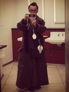 「Yohji Yamamoto（ヨウジヤマモト）のアイテム（トレンチコート）」を使った、inainaさん（メンズ・163cm）の冬コーディネート
