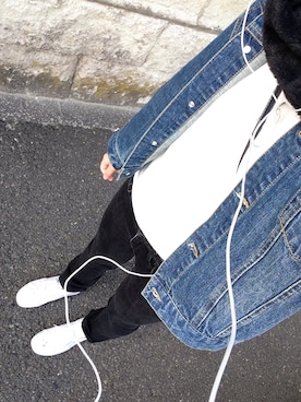 「INGNI（イング）のアイテム（デニムジャケット、ブルー系）」を使った、Charoさん（レディース・170cm）の春コーディネート