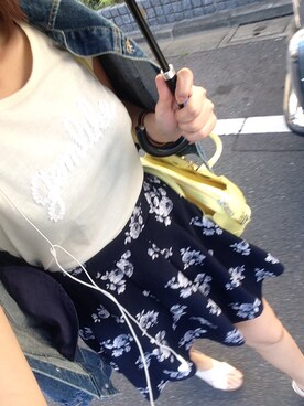 「INGNI（イング）のアイテム（デニムジャケット、ブルー系）」を使った、Charoさん（レディース・170cm）の春コーディネート