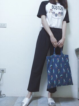 「Lulus（-）のアイテム（Tシャツ/カットソー、ホワイト系）」を使った、Zoey💕さん（レディース・168cm）の春コーディネート