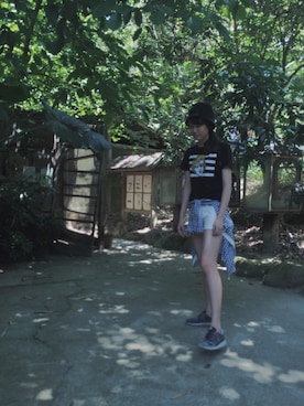 「QUEEN SHOP（クイーンショップ）のアイテム（Tシャツ/カットソー、ブラック系）」を使った、Zoey💕さん（レディース・168cm）の春コーディネート