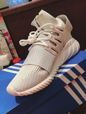 「adidas Originals（アディダスオリジナルス）のオリジナルス チュブラー ドゥーム[TUBULAR DOOM PK]（スニーカー、ブラック系）」を使った、ryoさん（メンズ）の秋コーディネート