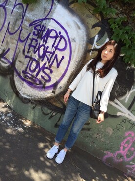 「URBAN RESEARCH（アーバンリサーチ）のアイテム（シャツ/ブラウス、ホワイト系）」を使った、かおりですけどさん（レディース）の春コーディネート