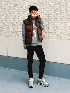 「アイテム（ダウンベスト、ブラウン系）」を使った、TONKATSUさん（メンズ・172cm）の冬コーディネート