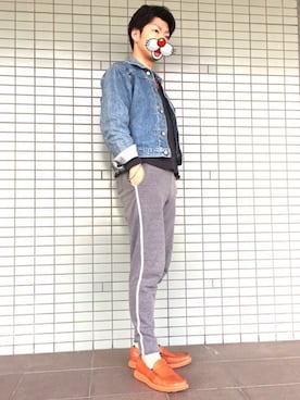 「スウエットパンツ」｜「アイテム（デニムジャケット）」を使った、TONKATSUさん（メンズ・172cm）の春コーディネート