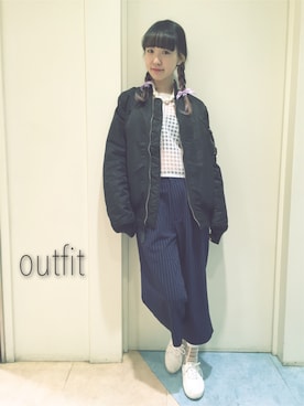 「シースルー」｜「アイテム（ミリタリージャケット）」を使った、mika**さん（レディース・160cm）の春コーディネート