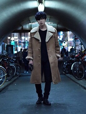 「アイテム（ムートンコート）」を使った、タイキミシマさん（メンズ・179cm・20代）の冬コーディネート