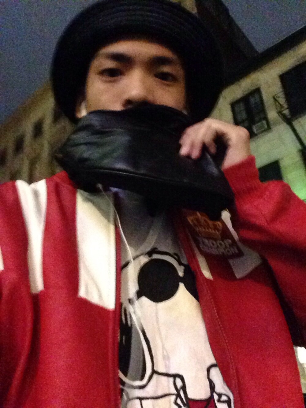 「SNOOPYの【SNOOPY 2014 CHRISTMAS】FIRE-KING C-Handle Mug/Tree（グラス/マグカップ/タンブラー、ホワイト系）」を使った、西塔さん（メンズ・90cm）の秋コーディネートの1枚目の写真