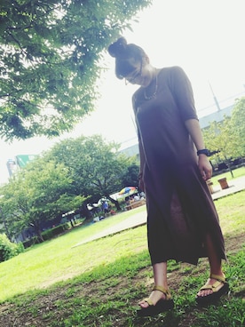 「EN ROUTE（アンルート）のアイテム（サンダル）」を使った、rina さん（レディース・162cm）の夏コーディネート