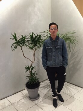 「adidasジャージ」｜「アイテム（ジャケット/アウター）」を使った、susさん（メンズ・167cm）の夏コーディネート