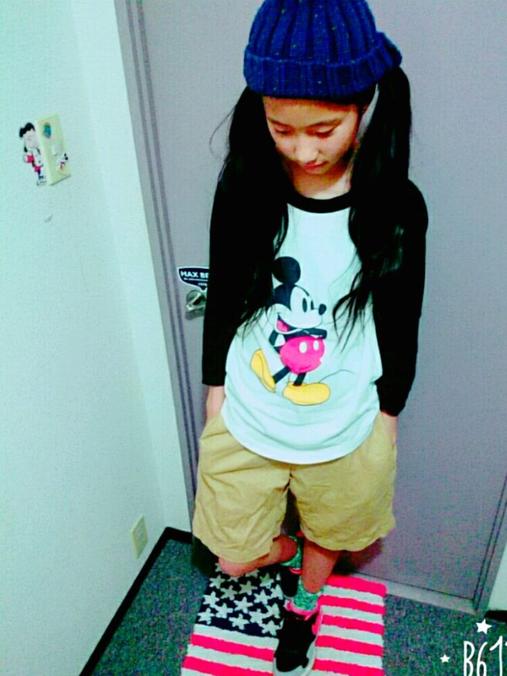 「キッズコーデ、おんなのこ、ミッキーT、小学生」｜「abcdのアイテム（Tシャツ/カットソー、ホワイト系）」を使った、mihaao!さん（キッズ・158cm）の春コーディネートの1枚目の写真