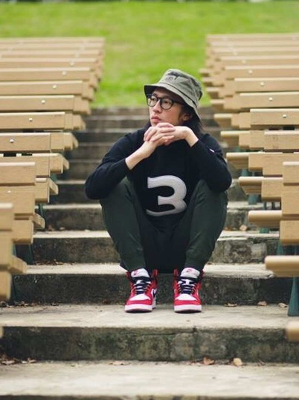 「NIKE、AIR JORDAN、aj1、PUBLISH、stussy、undefeated」｜「STUSSYのアイテム（キャップ、グリーン系）」を使った、SunnySashaSunさん（メンズ・175cm）の秋コーディネートの1枚目の写真